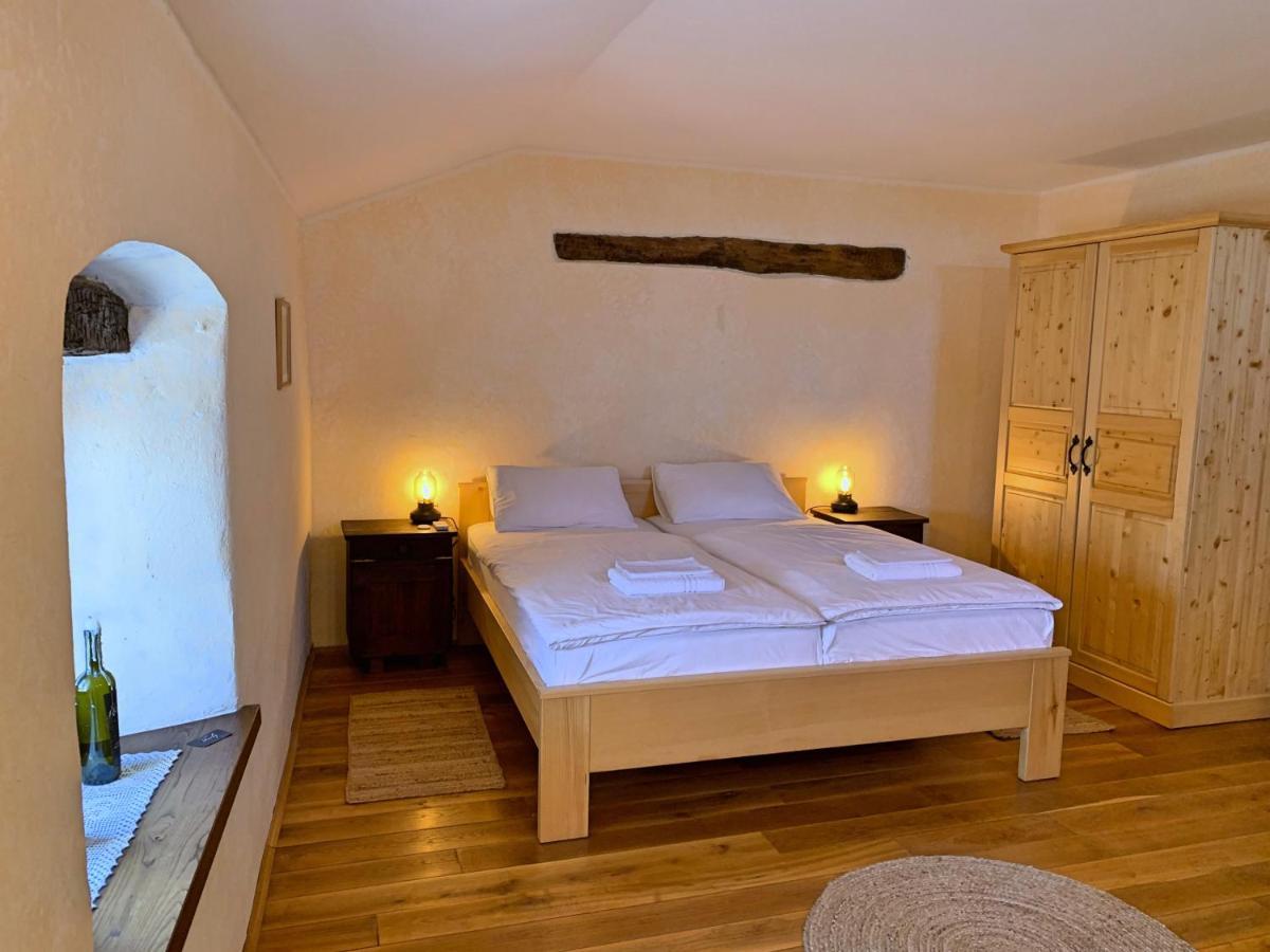 Maison d'hôtes Skerlj Wine Estate à Tomaj Extérieur photo